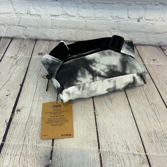 Victoria’s Secret PINK Tie-Dye Packable Backpack - Picture 2 of 3